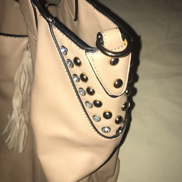 Classic Handbag - Picture 3 of 10